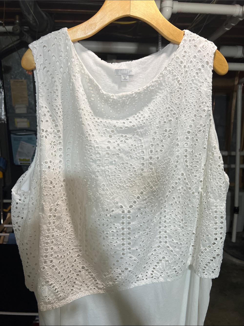 J. Jill White Eyelet Sleeveless Camisole